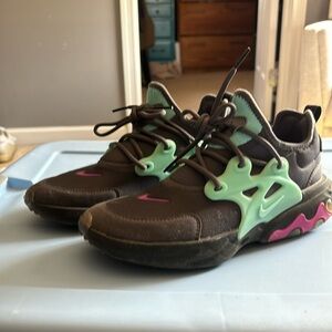 Nike presto mens tennis shoes